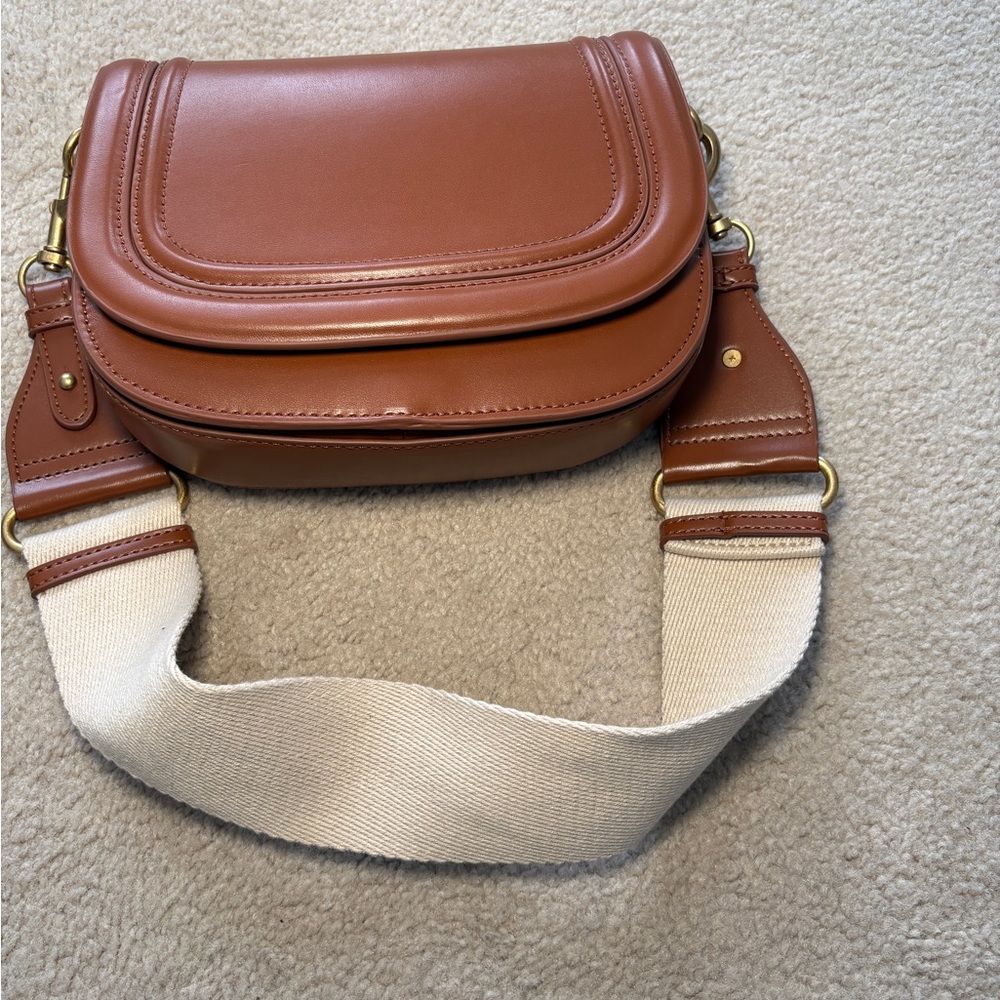 Chic Tan Zara Crossbody Bag